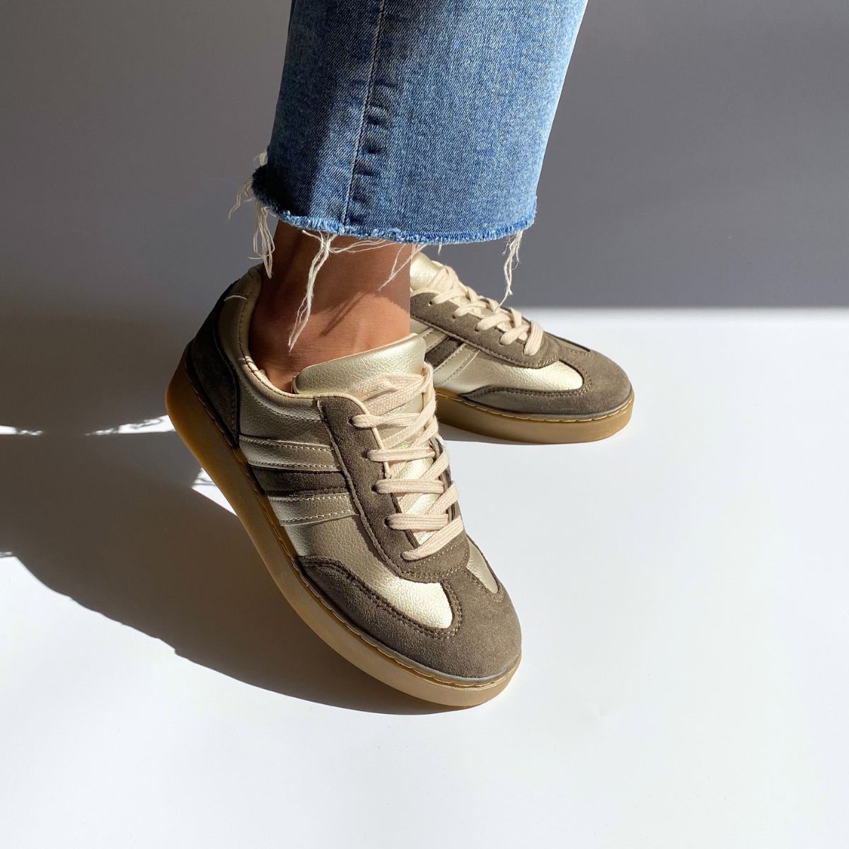 sandale, claquette, sandale plate, claquette été, Birkenstock, chaussure femme, chaussure maroc, ma chaussure, Maison Murielle, shoes, Women shoes , mocassin, escarpin, talons, basket, samba Adidas maroc, maroc, Zara chaussures, maison murielle; Zara maroc; Leyane Paris; Ma chaussure; Ma vie chaussure maroc; Chaussure maroc; chaussure femme maroc; Marjane mall; Jumia maroc;
