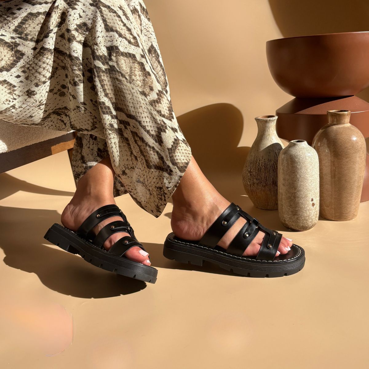 sandale femme, sandale été, chaussure maroc, ma chaussure, maison murielle maroc, sandale maroc, shoes morocco, shopping maroc, sandale plate, talons, mocassin, escarpin, Zara chaussure, parfois chaussure, Aldo chaussure, charles & Keith chaussure