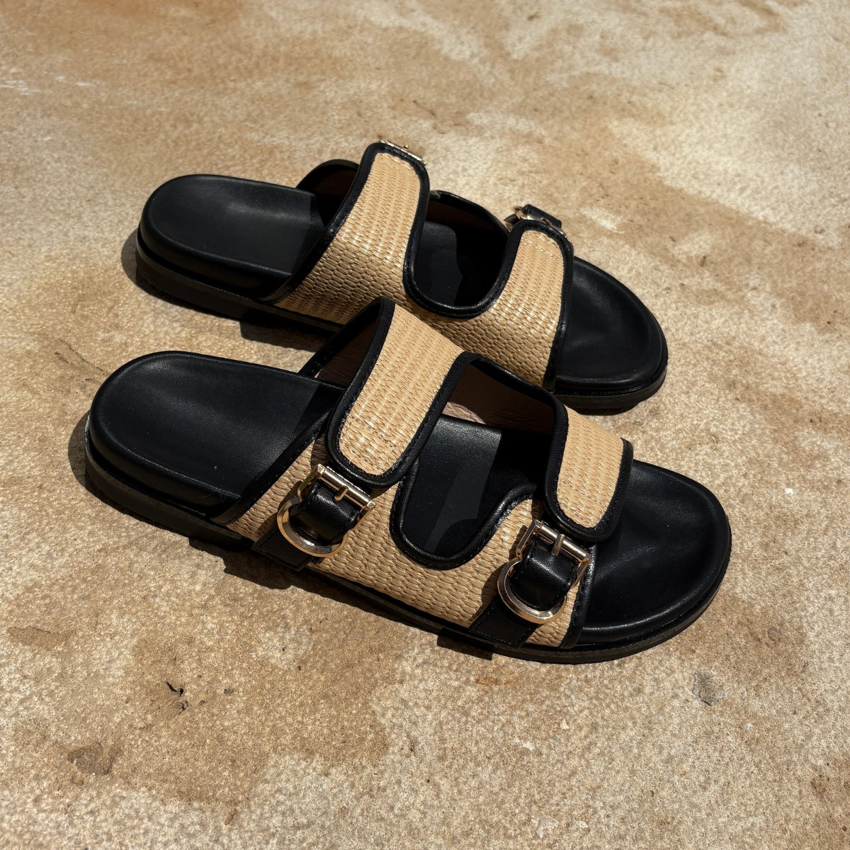 sandale plate, sandale maroc, chaussure maroc, ma chaussure, maison Murielle, sandale été, Birkenstock, Zara chaussure, sandale Zara, parfois, Aldo , mango ,Morocco mall