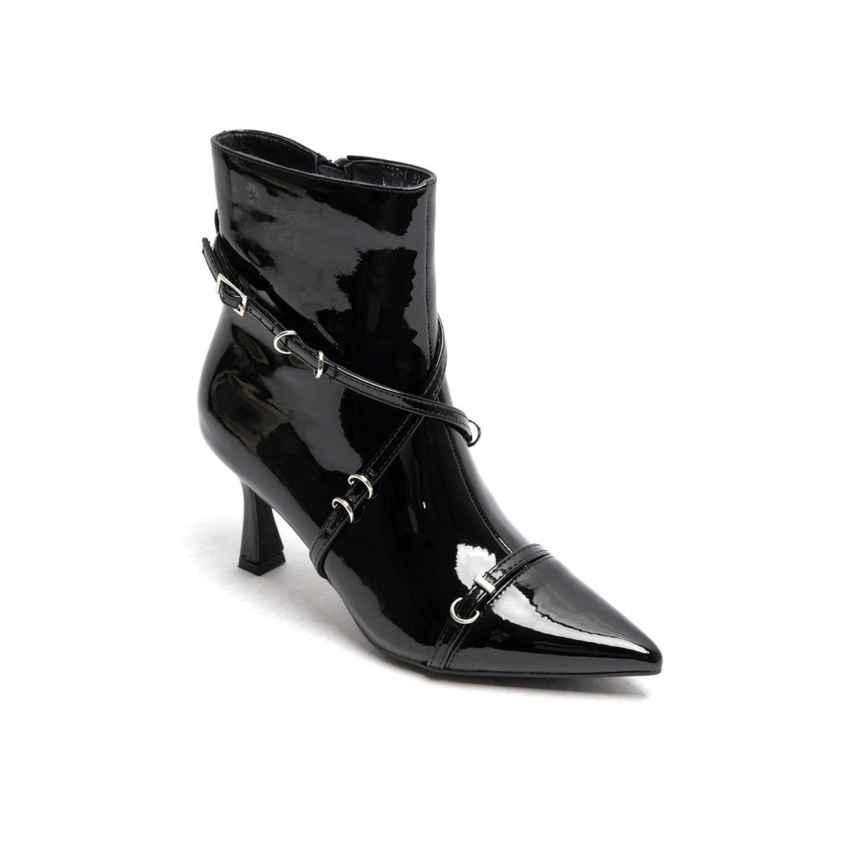 Bottes, bottines, chaussure femme, chaussure maroc, machaussure, Leyane paris, maisonmurielle, Zara chaussures, mango, Aldo, shopping maroc, site chaussure maroc, maison murielle; Zara maroc; Leyane Paris; Ma chaussure; Ma vie chaussure maroc; Chaussure maroc; chaussure femme maroc; Mariane mail; Jumia maroc;