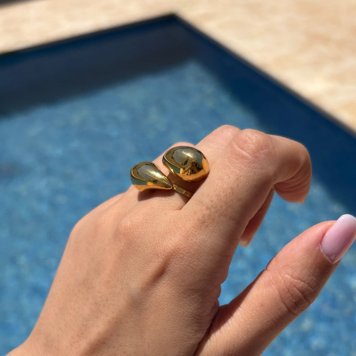 bague ajustable, bijoux femme, bijoux maroc, bijoux inoxydable, bijoux parfois, bijoux minimoon, bague femme, bracelet femme, bracelet ajustable, acier inoxydable, acier inoxydable maroc, bijoux marron, bijoux inoxydable maroc
chaine de main femme