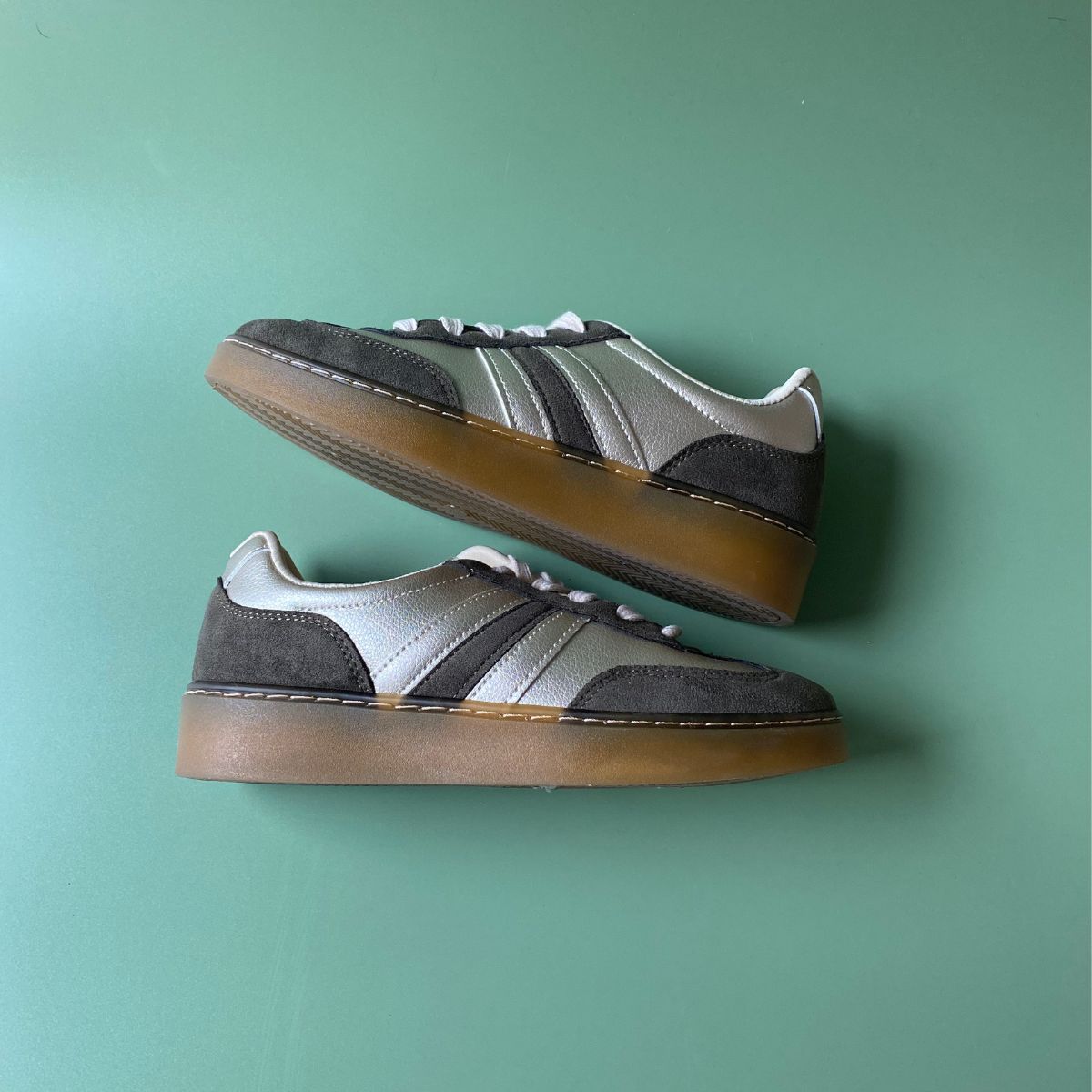 sandale, claquette, sandale plate, claquette été, Birkenstock, chaussure femme, chaussure maroc, ma chaussure, Maison Murielle, shoes, Women shoes , mocassin, escarpin, talons, basket, samba Adidas maroc, maroc, Zara chaussures, maison murielle; Zara maroc; Leyane Paris; Ma chaussure; Ma vie chaussure maroc; Chaussure maroc; chaussure femme maroc; Marjane mall; Jumia maroc;