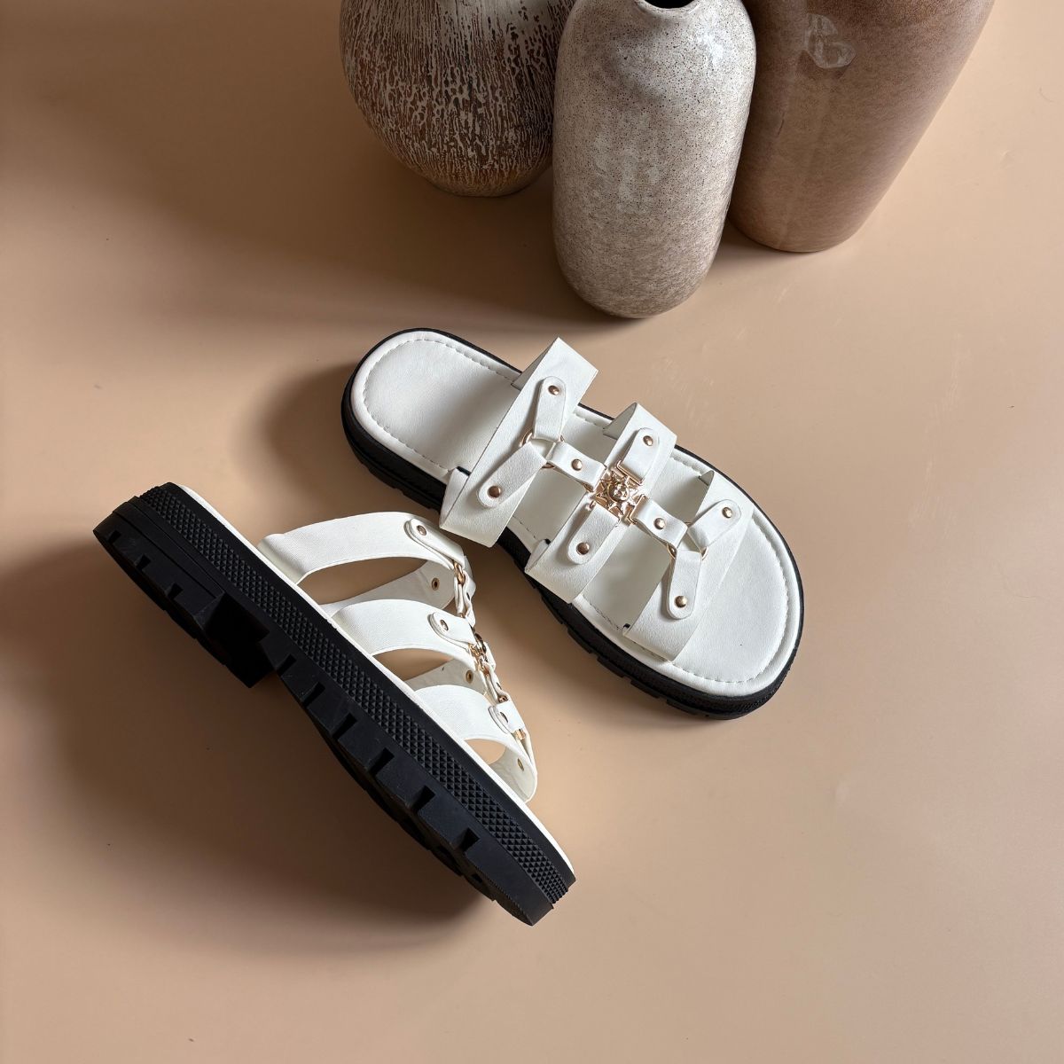 Sandale Chunky Blanc – Maison Masilya - Main Image