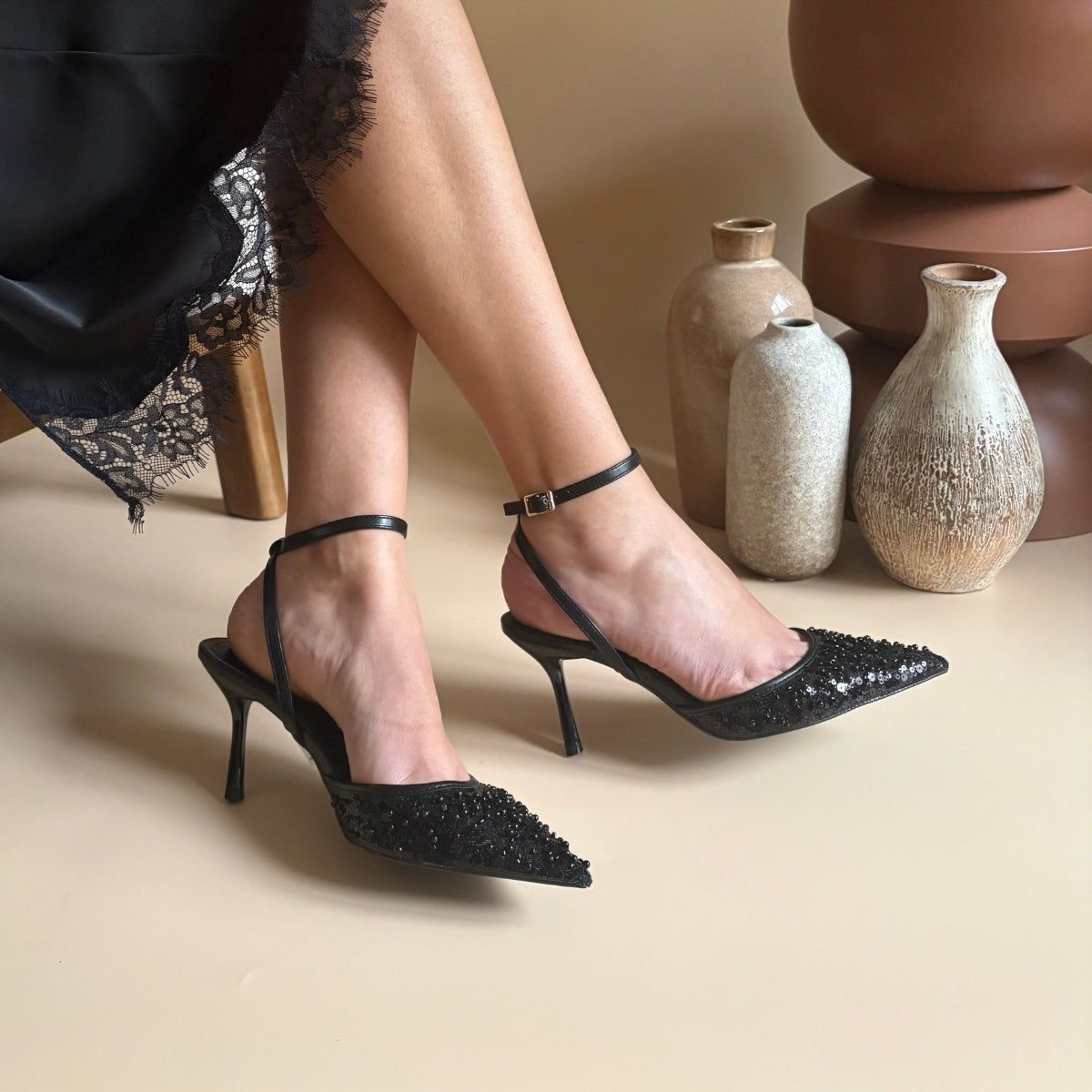 Sandale femme, sandale talons, sandale Zara, ma chaussure, Aldo, Mango, Parfois, Leyane, Maison Murielle, H&M, sandale femme, sandale été, chaussure maroc, sandale maroc, marque marocaine, mule talons, zillarussi, babies, escarpin, slingback, chaussure plate, chaussures talons, heels morocco, ballerine