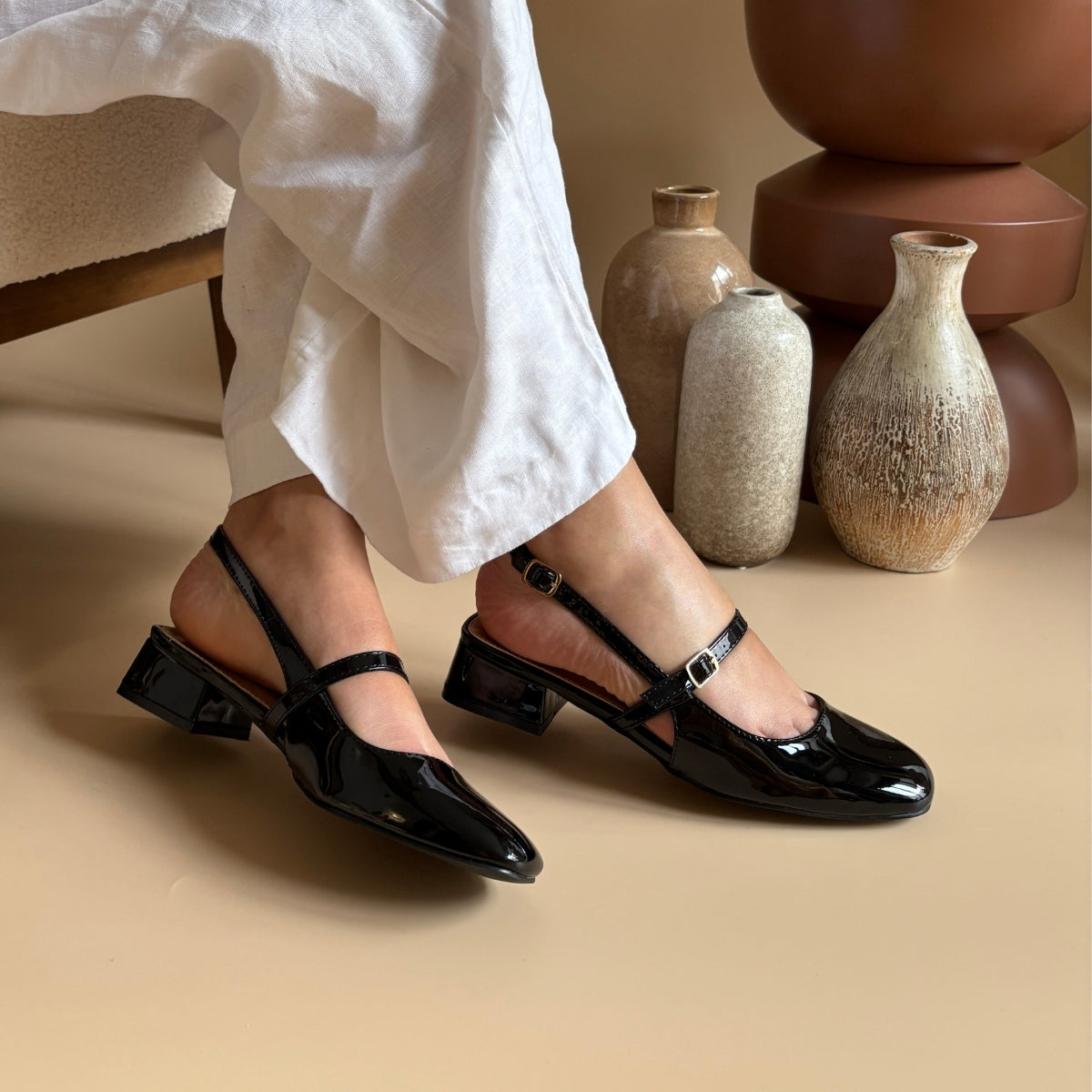 Sandale femme, sandale talons, sandale Zara, ma chaussure, Aldo, Mango, Parfois, Leyane, Maison Murielle, H&M, sandale femme, sandale été, chaussure maroc, sandale maroc, marque marocaine, mule talons, zillarussi, babies, escarpin, slingback, chaussure plate, chaussures talons, heels morocco