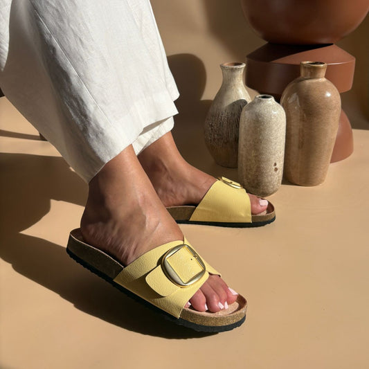 sandale femme, sandale été, chaussure maroc, ma chaussure, maison murielle maroc, sandale maroc, shoes morocco, shopping maroc, sandale plate, talons, mocassin, escarpin, Zara chaussure, parfois chaussure, Aldo chaussure, charles & Keith chaussure