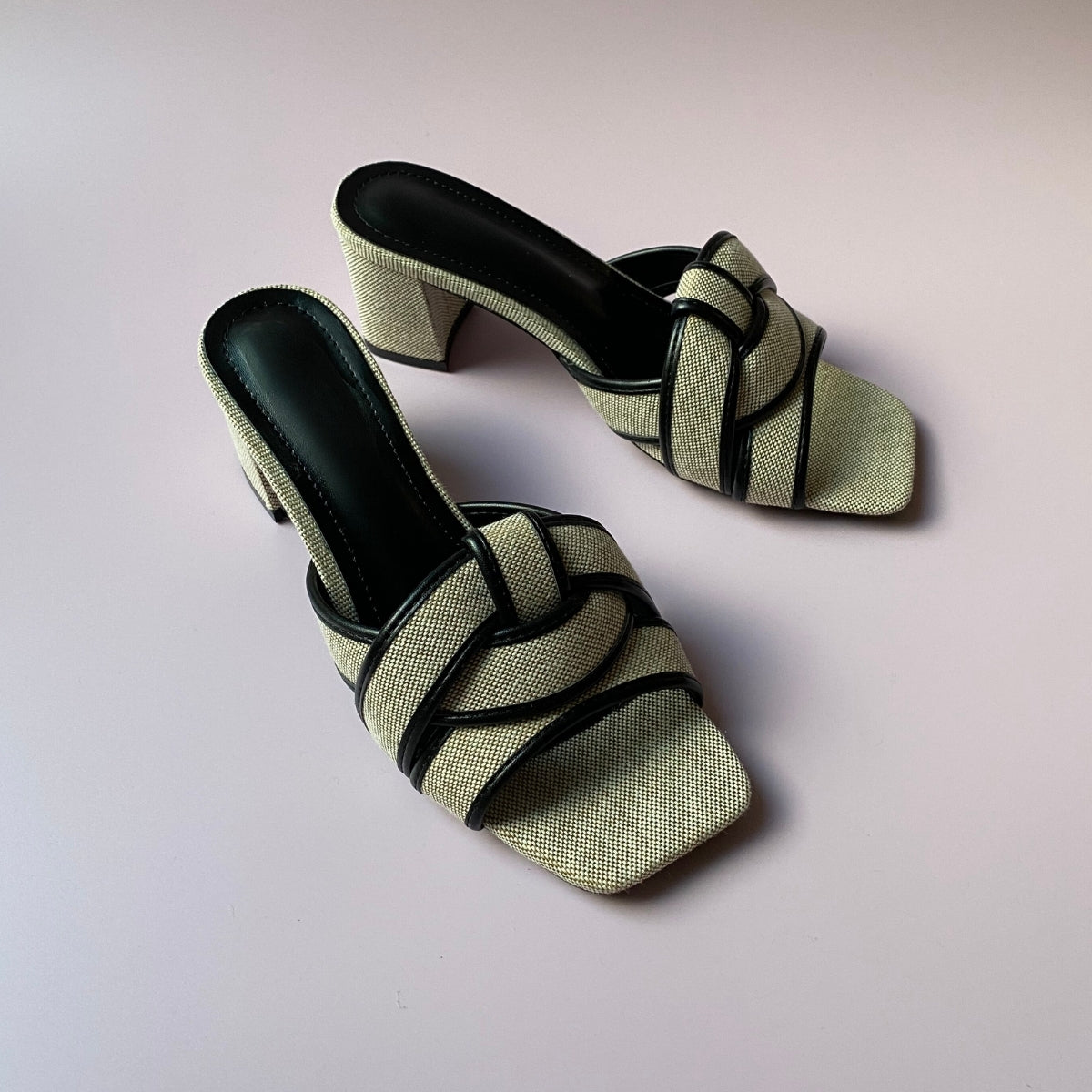 Sandale à talons - Beige & Black