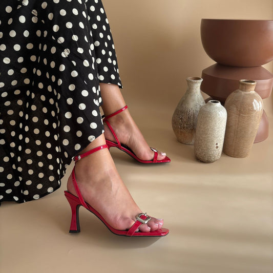 sandale femme, sandale été, chaussure maroc, ma chaussure, maison murielle maroc, sandale maroc, shoes morocco, shopping maroc, sandale plate, talons, mocassin, escarpin, Zara chaussure, parfois chaussure, Aldo chaussure, charles & Keith chaussure