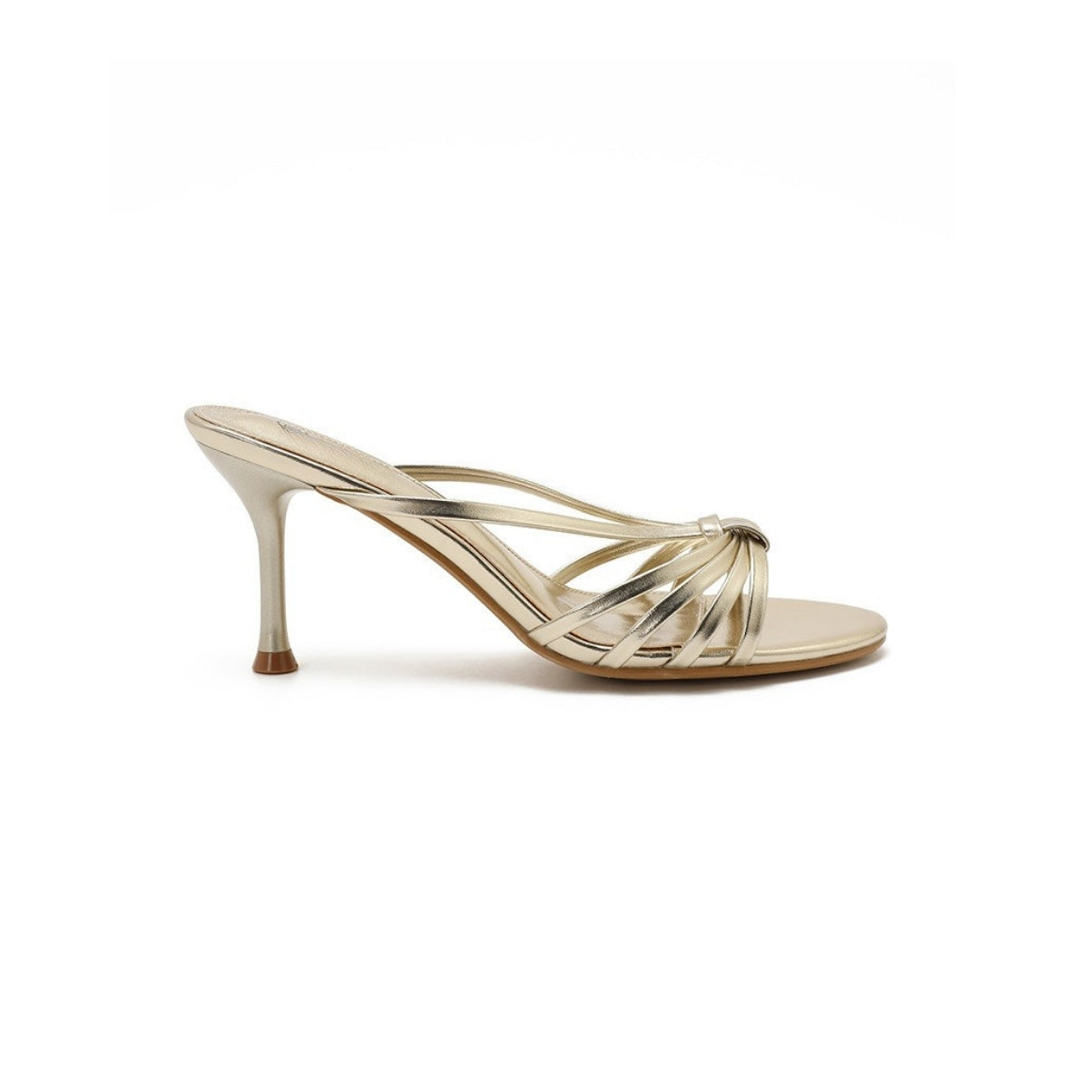 Sandale femme, sandale talons, sandale Zara, ma chaussure, Aldo, Mango, Parfois, Leyane, Maison Murielle, H&M, sandale femme, sandale été, chaussure maroc, sandale maroc, marque marocaine, mule talons, zillarussi, babies, escarpin, slingback, chaussure plate, chaussures talons, heels morocco