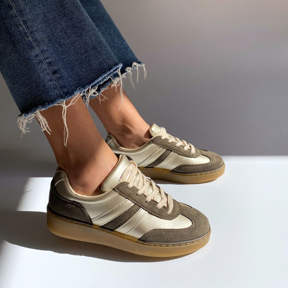 sandale, claquette, sandale plate, claquette été, Birkenstock, chaussure femme, chaussure maroc, ma chaussure, Maison Murielle, shoes, Women shoes , mocassin, escarpin, talons, basket, samba Adidas maroc